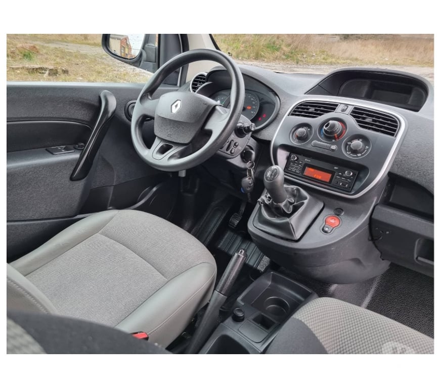Véhicules commerciaux & utilitaires d'occasion Pont-de-Loup - Photos Vivastreet Renault Kangoo 5 2018 Double Cabine 80709KM 1.5dci 90cv EU6