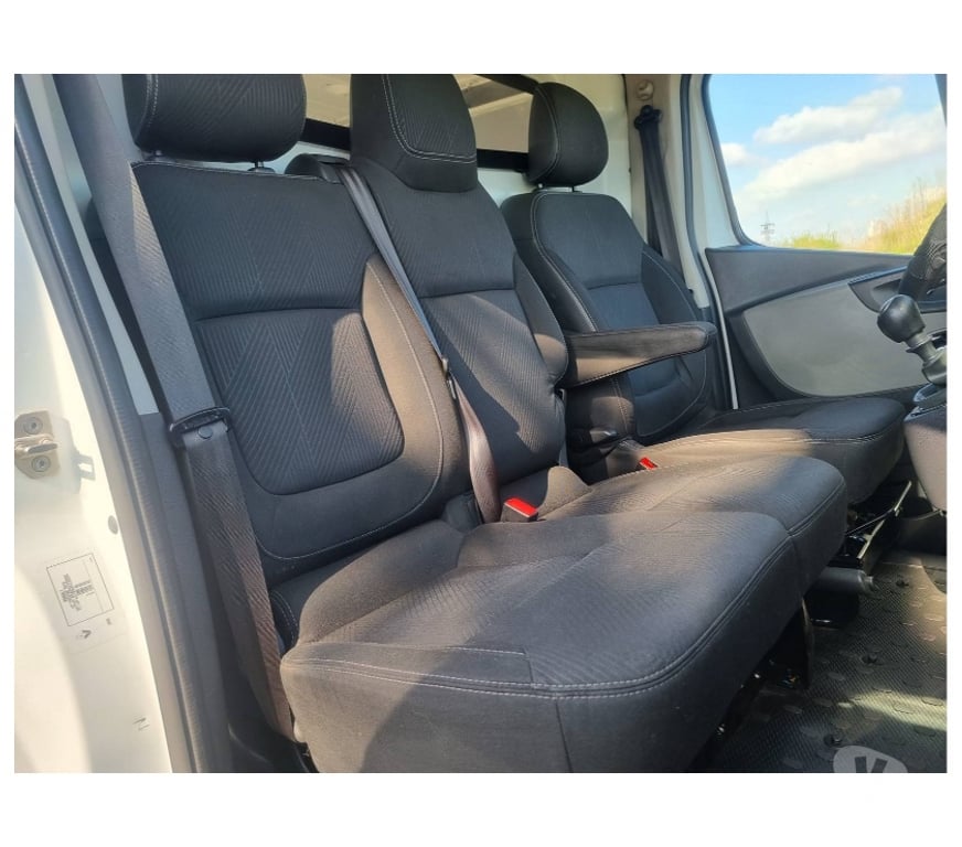 Véhicules commerciaux & utilitaires d'occasion Pont-de-Loup - Photos Vivastreet Renault Trafic Long châssis 1.6dci 125cv 2016 euro5 Airco.