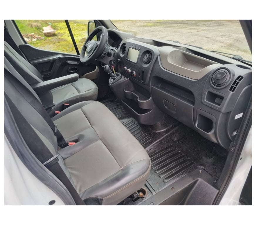 Véhicules commerciaux & utilitaires d'occasion Pont-de-Loup - Photos Vivastreet Renault Master benne pick up double cabine 7places 2017 2.3d