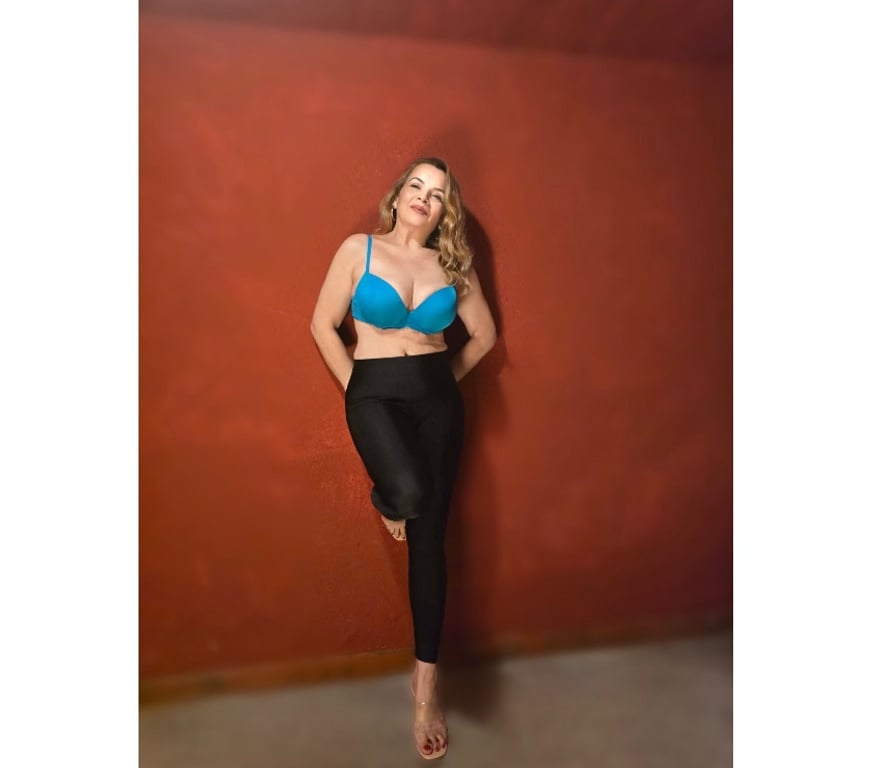 Escort Aubange Athus - Photos Vivastreet AMELIE! BELLE ET COQUINE !!!