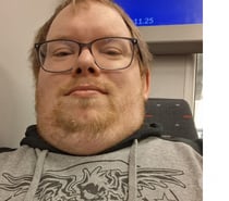 Qui pour me baiser lundi 24 novembre en journée