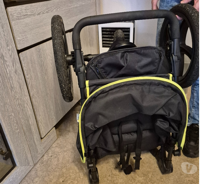 Equipements bébés Liège Bressoux - Photos Vivastreet Poussette tout-terrain