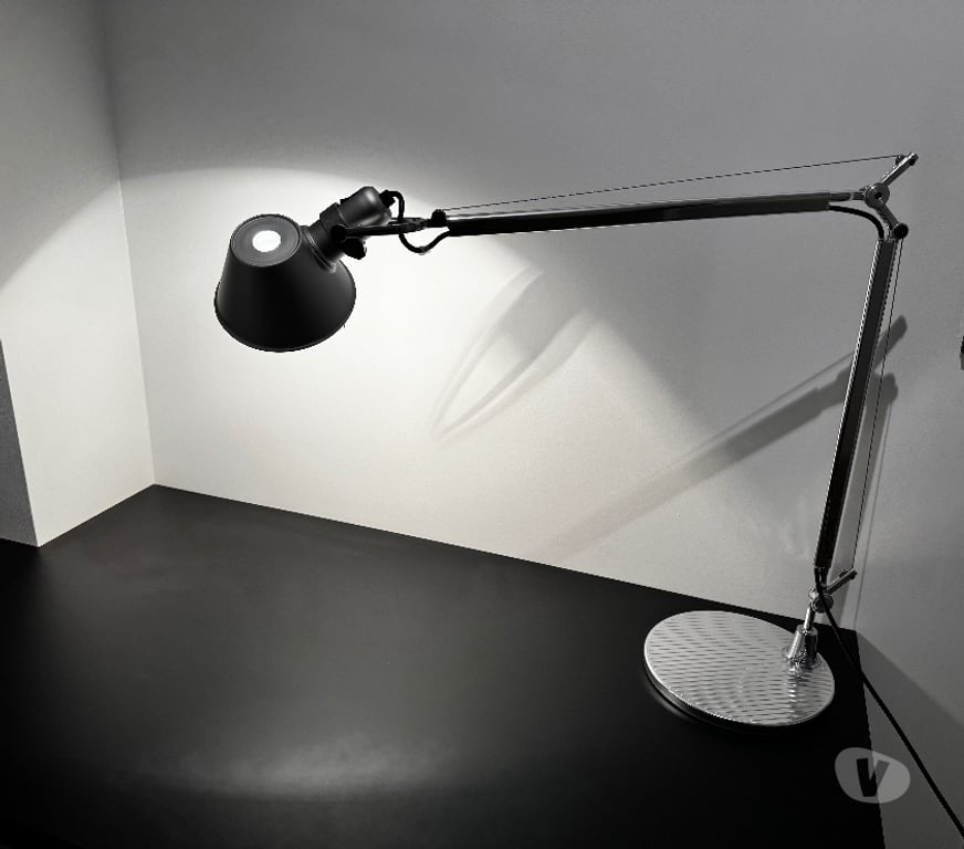 Décoration - art Arlon Autelbas - Photos Vivastreet Lampe à poser ARTEMIDE TOLOMEO