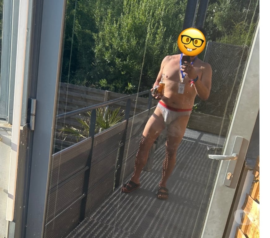 Gay Namur Beez - Photos Vivastreet Je fantasme sur les hommes bi, actifs