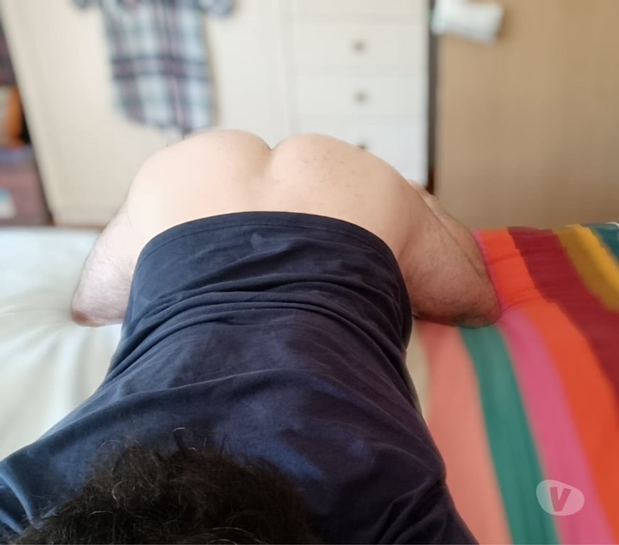 Gay Enines - Photos Vivastreet Et oui, les mecs, j'ai envie de m'assoir sur vos bites!qui?