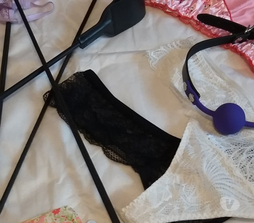 Gay Namur Marche-les-Dames - Photos Vivastreet H.mature en lingerie pour H.en lingerie ou travesti