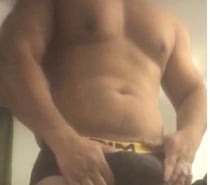 Beau étalon très bien membré 20cmx14cm XXXL