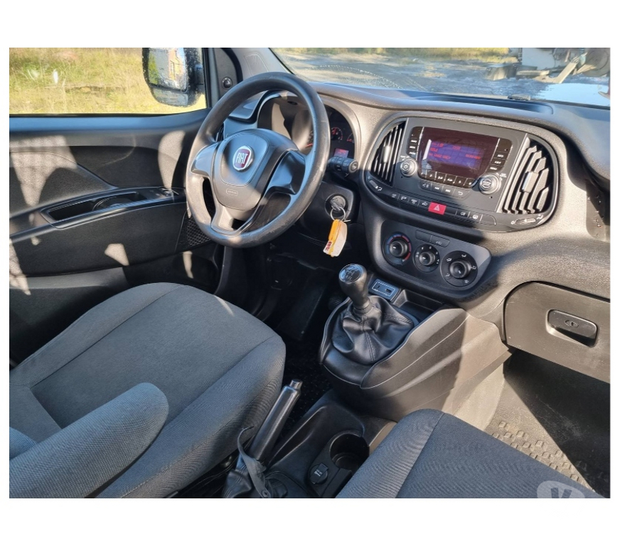 Véhicules commerciaux & utilitaires d'occasion Pont-de-Loup - Photos Vivastreet Fiat Doblo maxi long châssis 2017 euro6 1.3jtd 95cv 99090km
