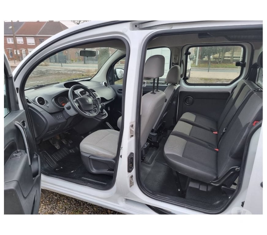 Véhicules commerciaux & utilitaires d'occasion Pont-de-Loup - Photos Vivastreet Renault Kangoo 2018 double cabine 136629km 1.5dci 90cv EU6