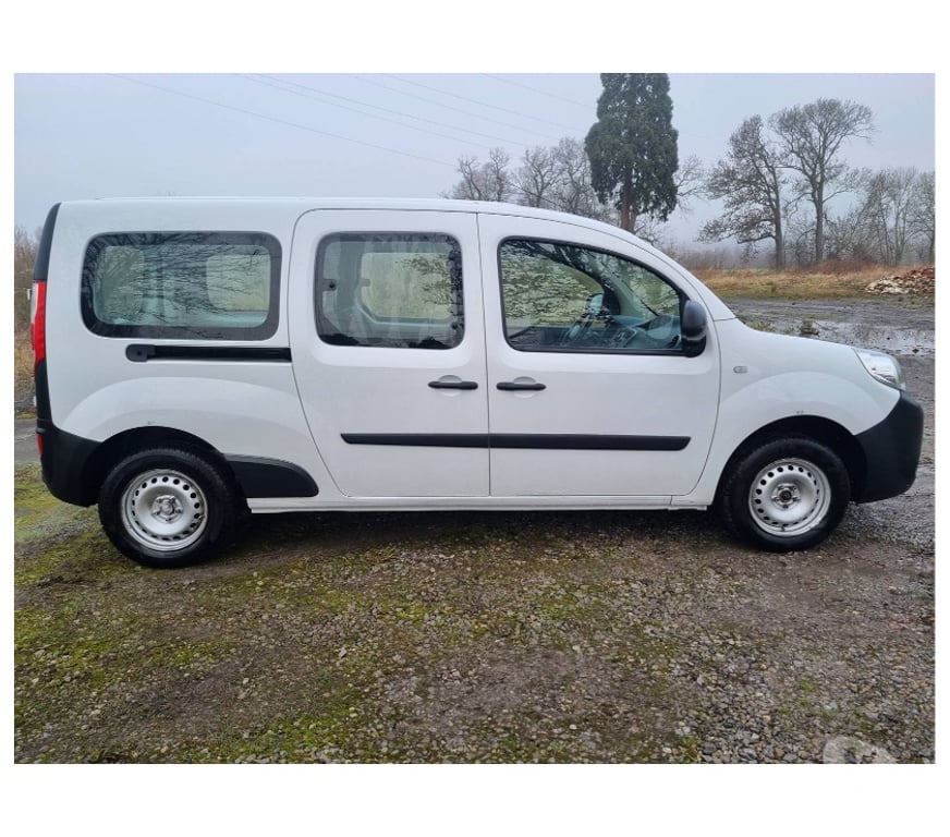 Véhicules commerciaux & utilitaires d'occasion Pont-de-Loup - Photos Vivastreet Renault Kangoo 2018 double cabine 136629km 1.5dci 90cv EU6