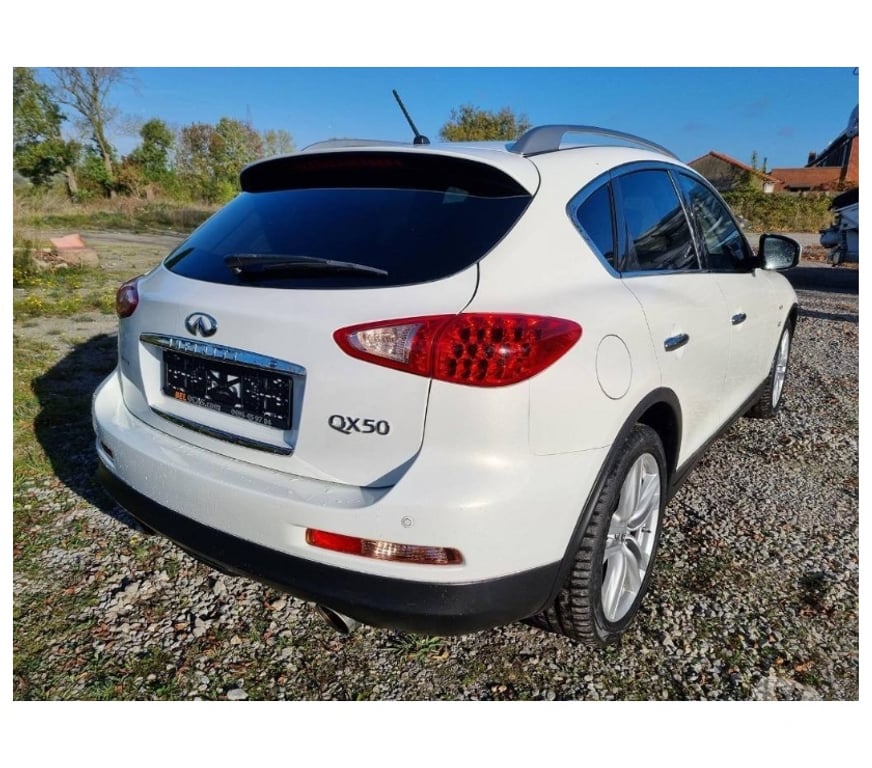 Voiture à vendre Pont-de-Loup - Photos Vivastreet INFINITI QX50 3.0D v6 239cv 83000km Cuir Gps Ac Jantes alu