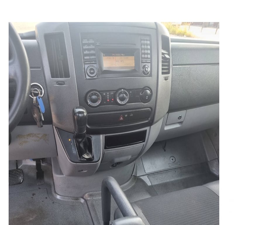 Véhicules commerciaux & utilitaires d'occasion Pont-de-Loup - Photos Vivastreet Mercedes Sprinter 2013 Plateau 4m30 316cdi 163cv boite auto