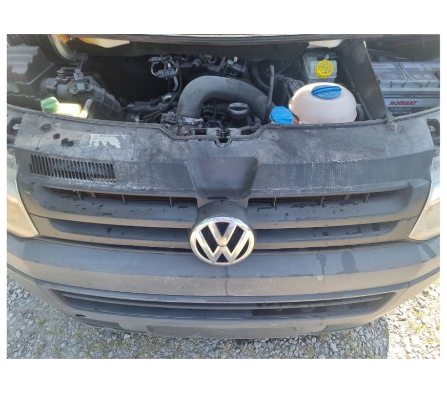 Véhicules commerciaux & utilitaires d'occasion Pont-de-Loup - Photos Vivastreet Vw Transporter T5 2012 double cabine 6places 2.0tdi 90cv..