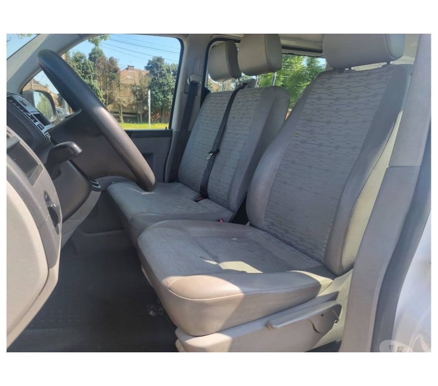 Véhicules commerciaux & utilitaires d'occasion Pont-de-Loup - Photos Vivastreet Vw Transporter T5 2012 double cabine 6places 2.0tdi 90cv..