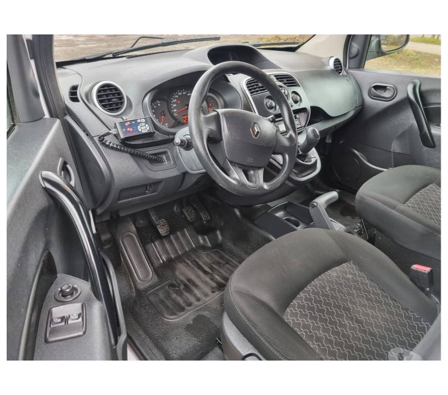 Véhicules commerciaux & utilitaires d'occasion Pont-de-Loup - Photos Vivastreet Renault Kangoo 2015 1.5dci 75cv 55kw Euro5 Airco 2places...