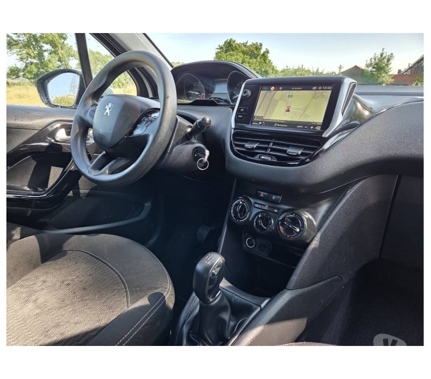 Voiture à vendre Pont-de-Loup - Photos Vivastreet Peugeot 208 2018 euro6b 1.6hdi 75cv 55kw Gps Airco Cruise...