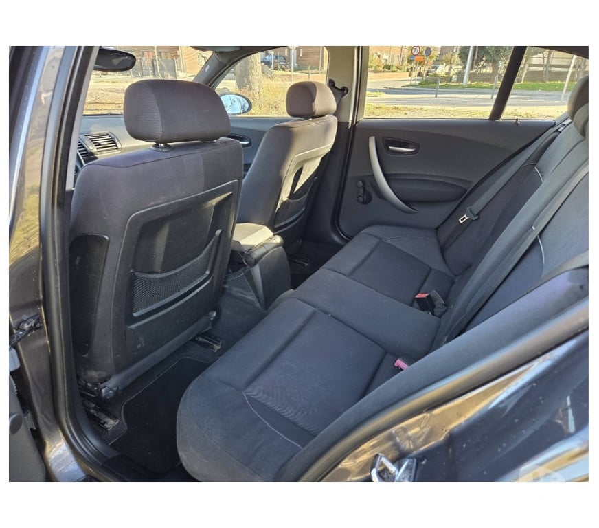 Voiture à vendre Pont-de-Loup - Photos Vivastreet Bmw 118D 122cv 90kw 6vitesses, Airco, pack électrique..