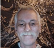 Je cherche une femme black pour du plaisir charnelle.