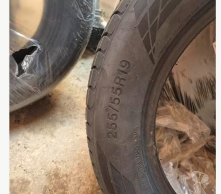 Pièces et services auto Gilly Gilly-Centrum - Photos Vivastreet Pneu neuf 255 55 19