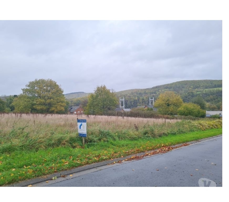 Terrains à vendre Hastière Agimont - Photos Vivastreet Agimont : beaux terrains situés dans une rue très calme.