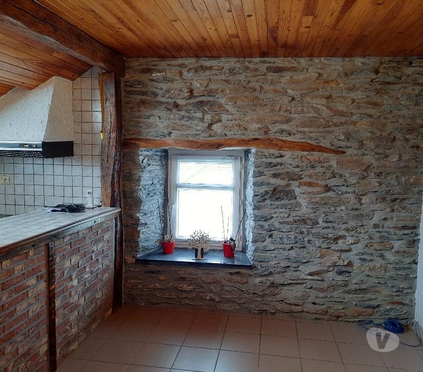 Location appartement Bertrix - Photos Vivastreet 6880 ACREMONT : appartement 2e étage, 1ch, +-45m²...