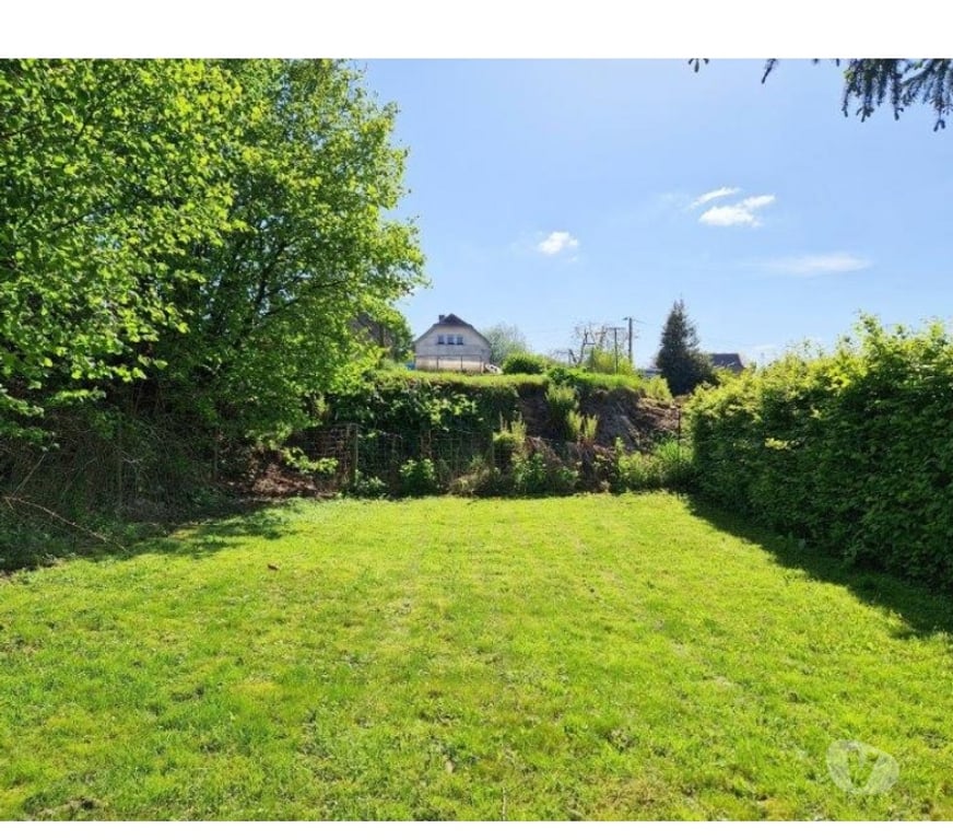 Annonce maison Paliseul Paliseul-Centrum - Photos Vivastreet Paliseul : maison à rénover, jardin, 4ch.