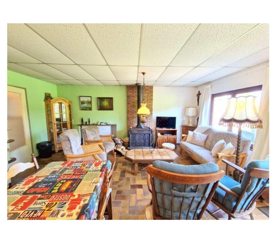 Annonce maison Paliseul Paliseul-Centrum - Photos Vivastreet Paliseul : maison à rénover, jardin, 4ch.