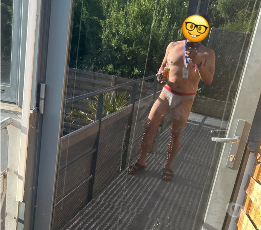 Gay Namur Beez - Photos Vivastreet Pour mec bi actif