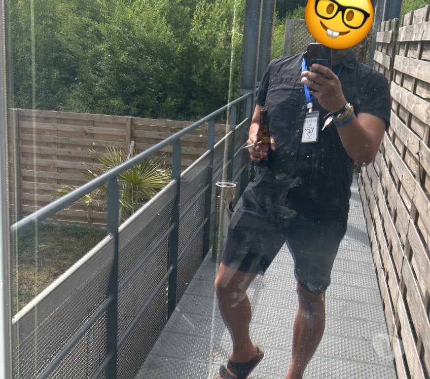 Gay Namur Beez - Photos Vivastreet Pour mec bi actif