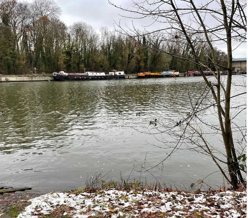 Gay Tubize - Photos Vivastreet RAVEL…HALLAGE???