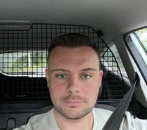 Jeune homme cherche jeune femme au gros cul