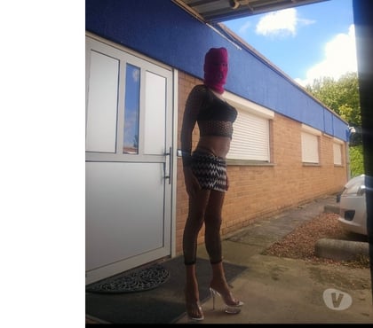 Gay Awans-Centrum Awans - Photos Vivastreet BONNE CHIENNE DISPONIBLE MTN DANS MA CHAMBRE D'HÔTEL