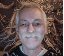 Bi passif cherche actif .