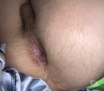 Jh 25 cherche soumis pour m’offrir ça queue