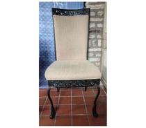 Chaises en métal rembourrées