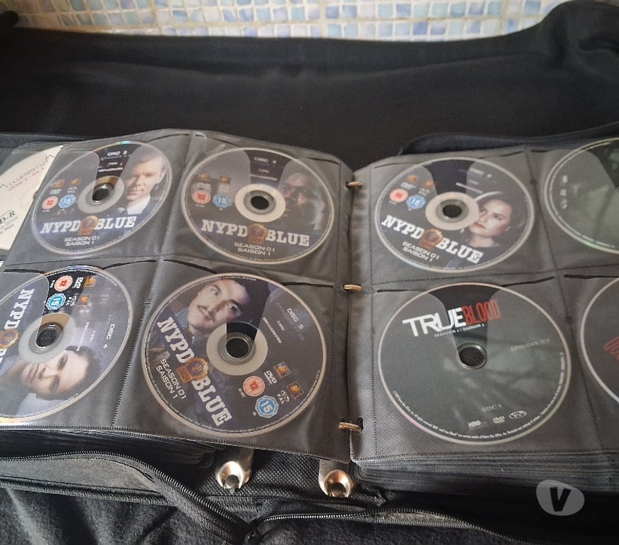 Collections Charleroi Charleroi-Centrum - Photos Vivastreet collection de dvd