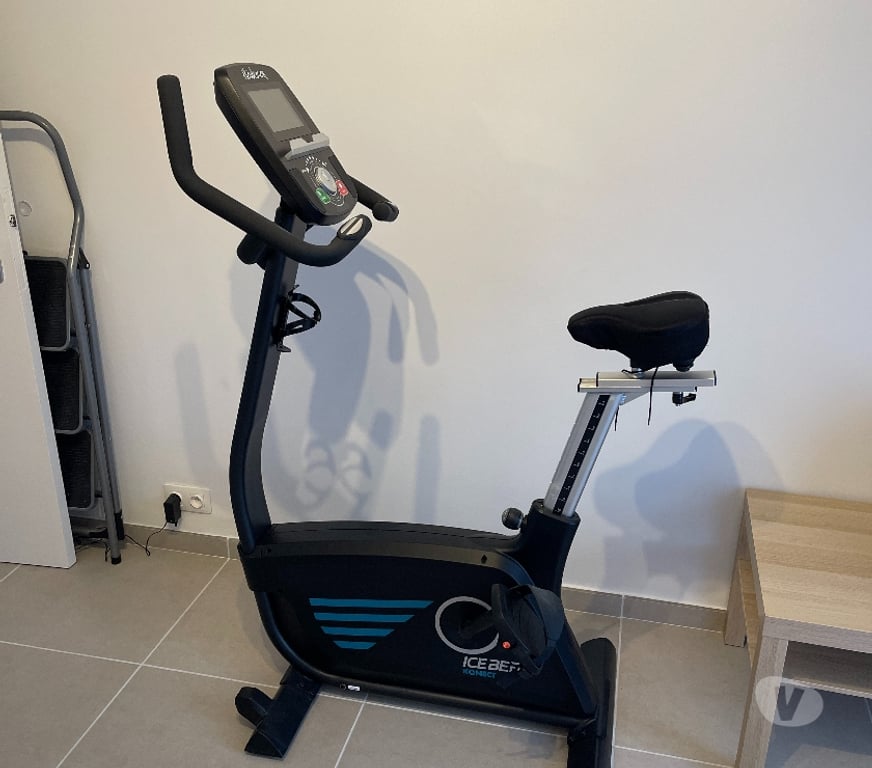 Matériel de sport Molenbeek-Saint-Jean - Photos Vivastreet Les vélos d'appartement HEUBOZEN Iceberg Konect