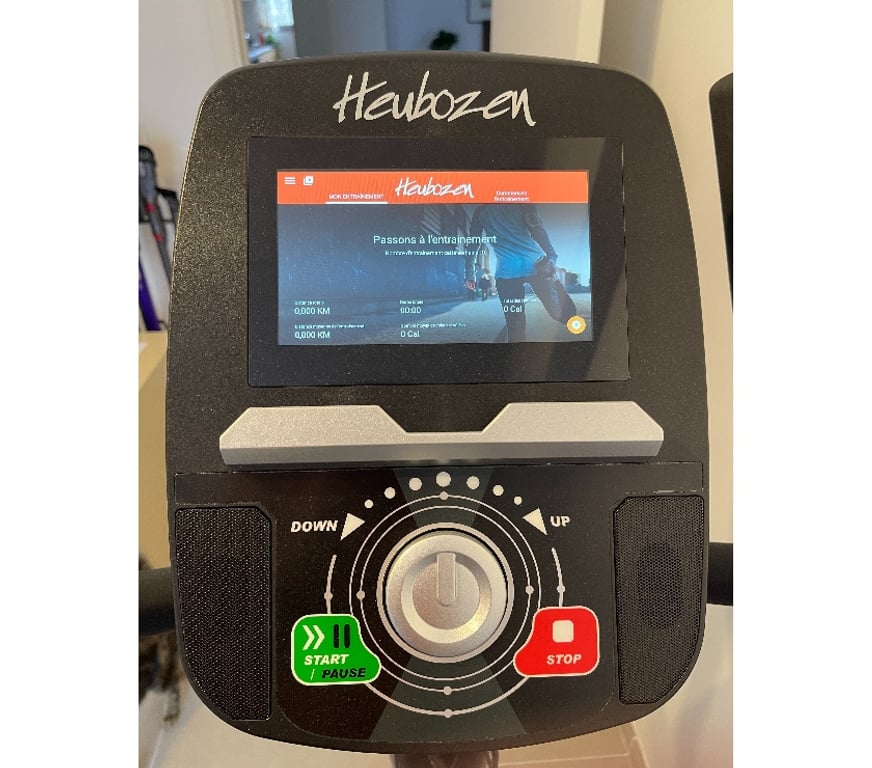 Matériel de sport Molenbeek-Saint-Jean - Photos Vivastreet Les vélos d'appartement HEUBOZEN Iceberg Konect