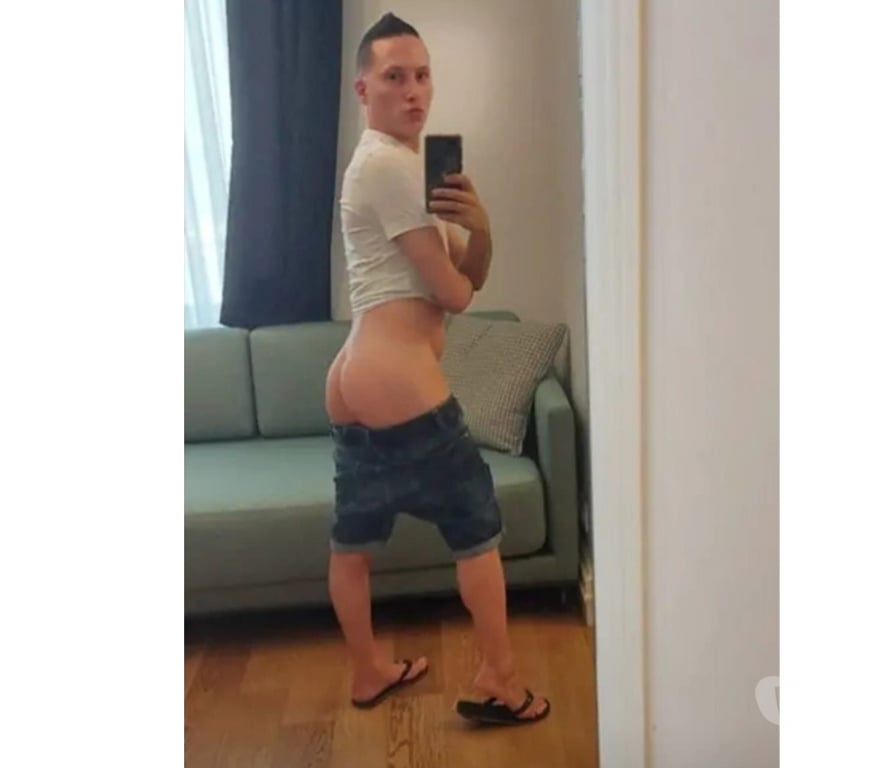 Gay Ans Ans-Centrum - Photos Vivastreet QUI POUR ME BAISER SUR LA BANQUETTE ARRIÈRE DE MA VOITURE