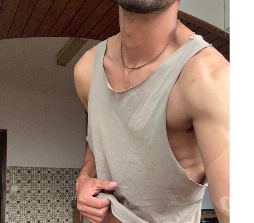 Escort Anderlecht - Photos Vivastreet Massage à 4 mains pour hommes