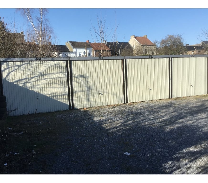 Vente parking Charleroi Charleroi-Centrum - Photos Vivastreet 16 garages à vendre ou par lots de 4 garages