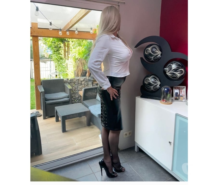 exhib Ath Ath-Centrum - Photos Vivastreet Soirée BDSM entre personnes du 3ième genre