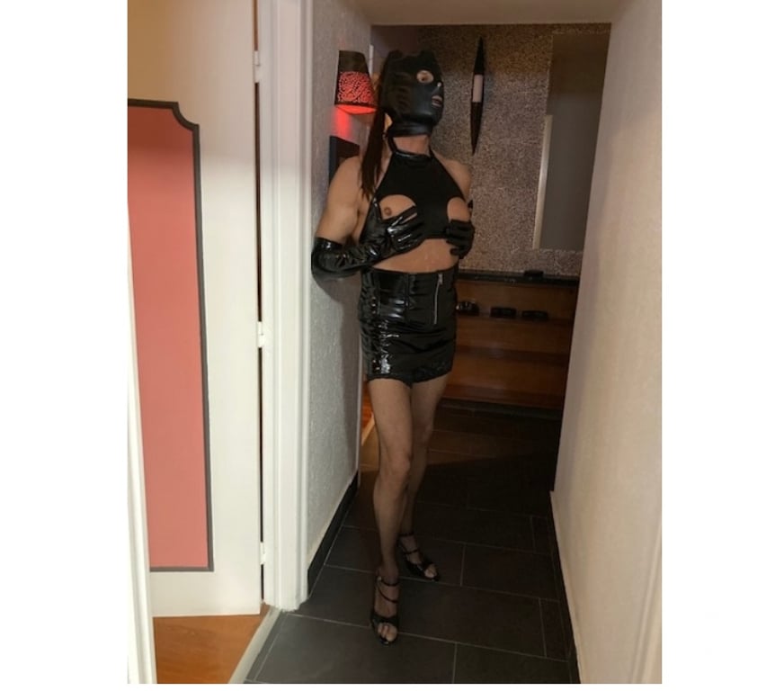 exhib Ath Ath-Centrum - Photos Vivastreet Soirée BDSM entre personnes du 3ième genre