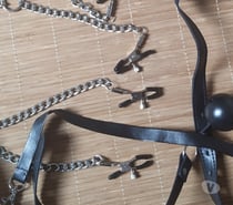 Envie de me faire dominer par cpl ou h en lingerie