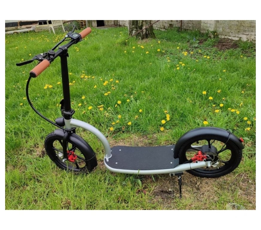 Scooter à vendre Amougies - Photos Vivastreet Trottinette électrique