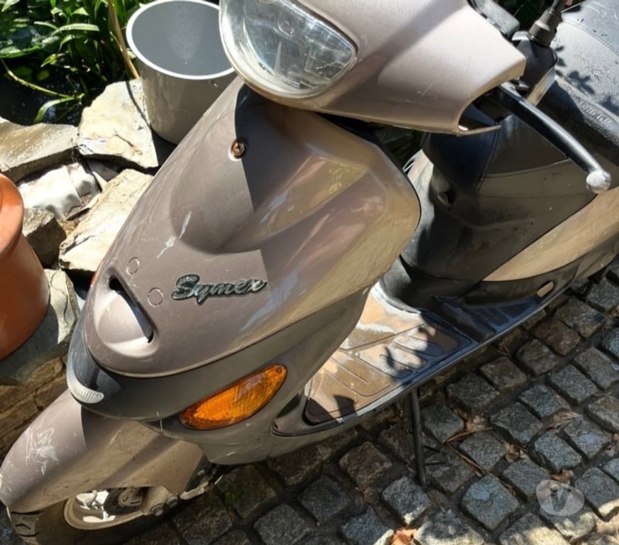 Pièces et services moto Florennes Florennes-Centrum - Photos Vivastreet Scooter Symex électrique pour pièces