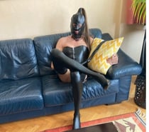 soirée bdsm entre travesties et transsexuelles