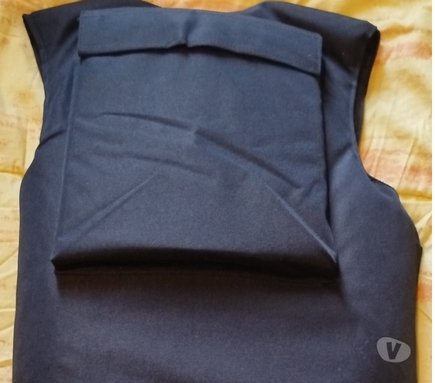 Vêtements occasion Saint-Gilles - Photos Vivastreet Gilet pare balles Modèle 3 et 4