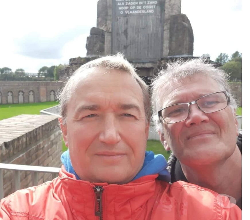 Gay Beauvechain - Photos Vivastreet cherchons toujours un super voyeur