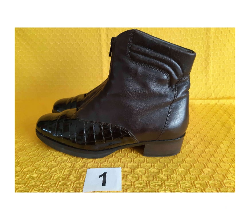 Chaussures Kelmis La Calamine - Photos Vivastreet Chaussures pour femmes de pointure 39 en cuir NEUF